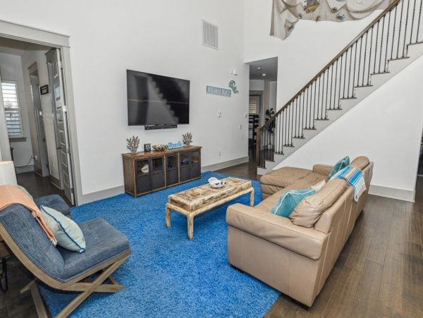 Spacious Home in Miramar Beach with 4 Bedrooms