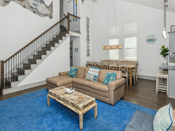 Spacious Home in Miramar Beach with 4 Bedrooms