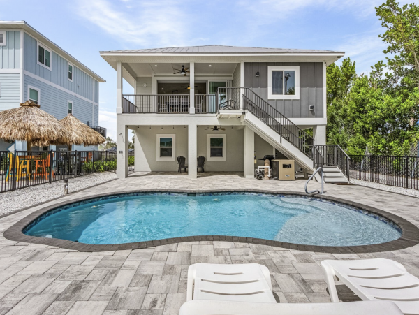 Fort Myers Beach Three Bedroom Rental Stroll over to the Sand