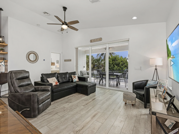 Fort Myers Beach Three Bedroom Rental Stroll over to the Sand
