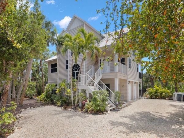 Sanibel Island Three Bedroom Vacation Home