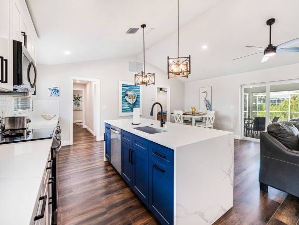 Modern Sanibel 4 Bedroom Vacation Pool Home