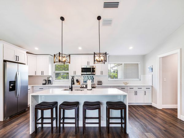 Modern Sanibel 4 Bedroom Vacation Pool Home