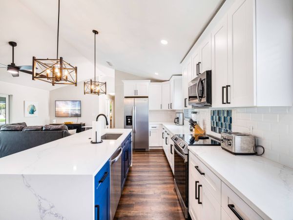 Modern Sanibel 4 Bedroom Vacation Pool Home