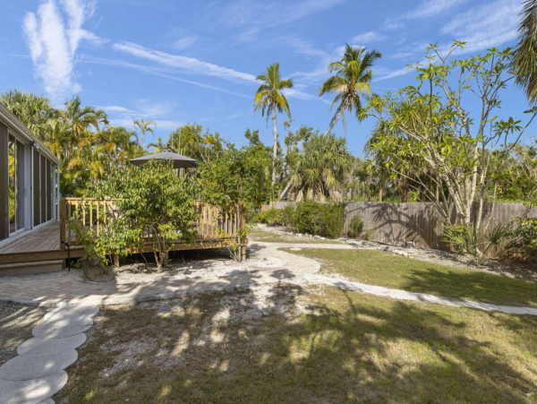 Ground-Level Beautiful Home in Sanibel