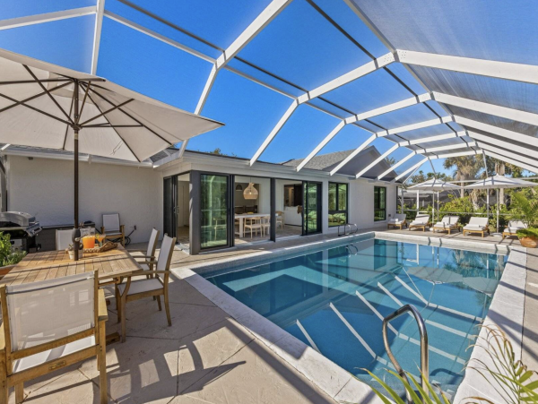Tastefully Re-Designed 4-Bdm Home with Private Pool in Sanibel Island