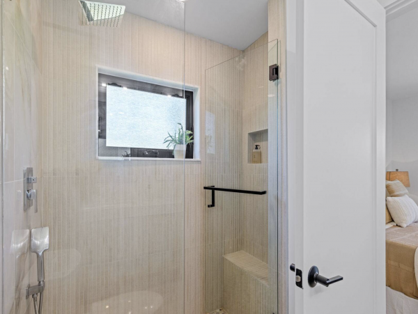Tastefully Re-Designed 4-Bdm Home with Private Pool in Sanibel Island