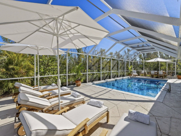 Tastefully Re-Designed 4-Bdm Home with Private Pool in Sanibel Island