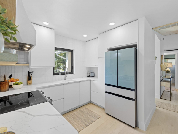 Tastefully Re-Designed 4-Bdm Home with Private Pool in Sanibel Island