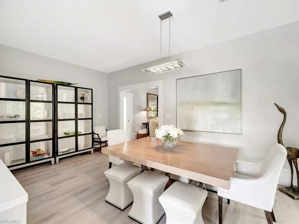 Charming 4 Bedroom Property in the Heart of Old Naples - Comfort and Style