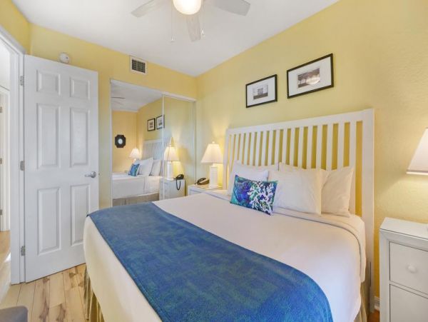 Cozy Condo with 1 Bedroom and Great Views