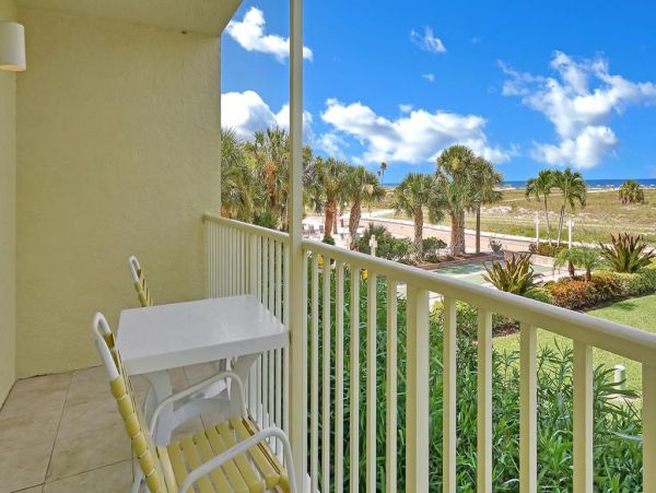 Cozy Condo with 1 Bedroom and Great Views