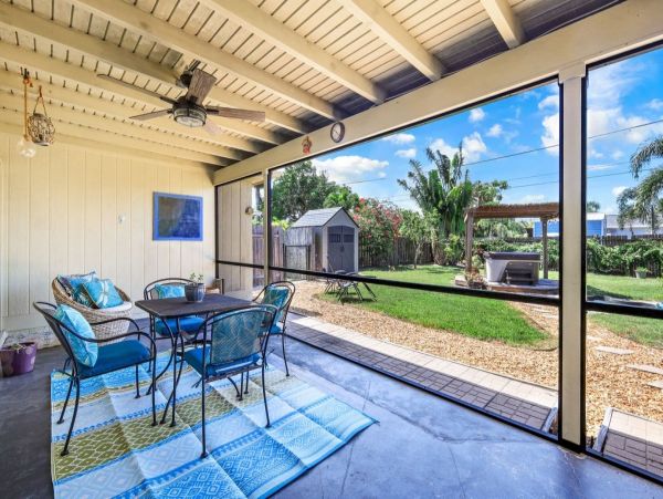 Lovely 2 Bedroom Rental with Private Spa & Patio