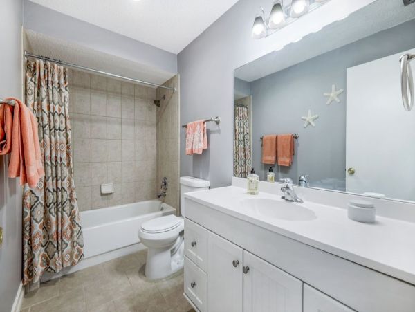 Lovely 2 Bedroom Rental with Private Spa & Patio