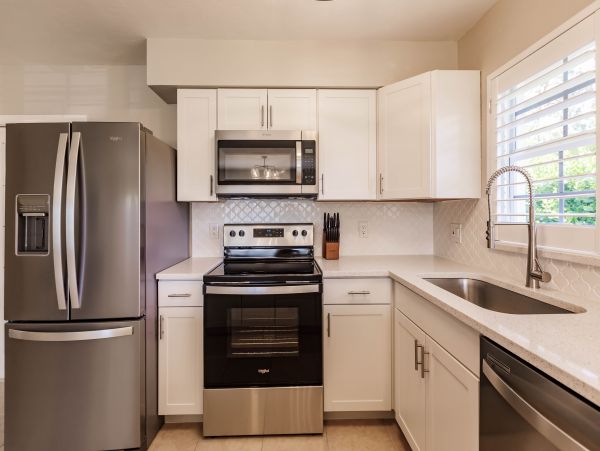 Naples Vacation Home Sleeps 6 Guests