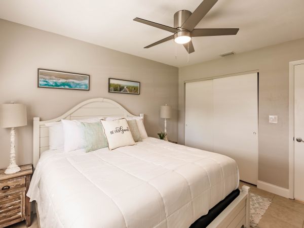 Naples Vacation Home Sleeps 6 Guests