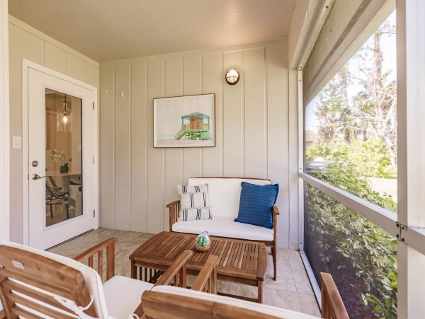 Naples Vacation Home Sleeps 6 Guests