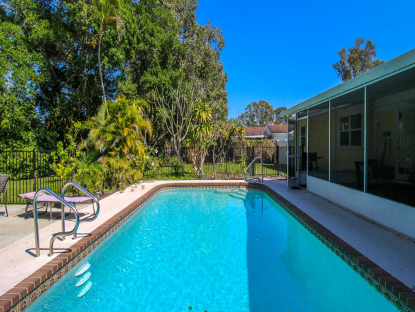 Private Pool Home in Bradenton with 3 Bedrooms