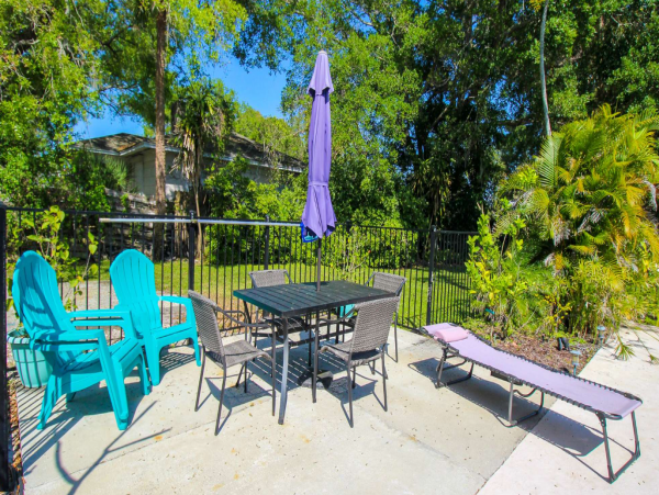 Private Pool Home in Bradenton with 3 Bedrooms