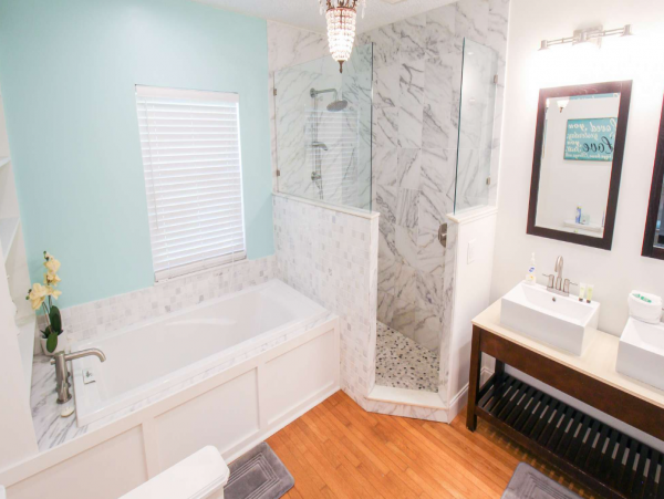 Private Pool Home in Bradenton with 3 Bedrooms