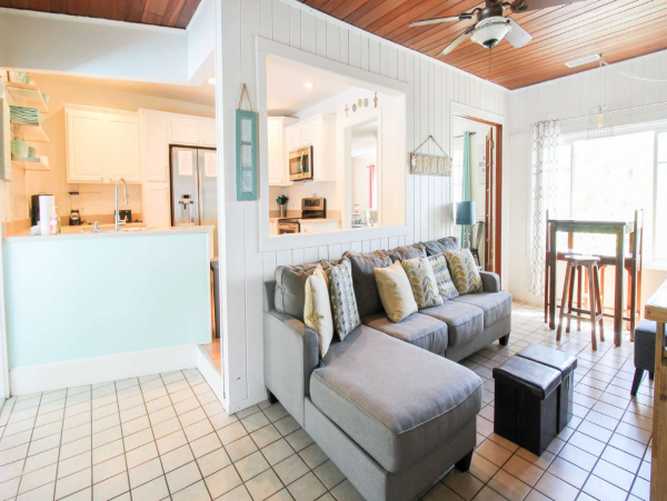 Private Pool Home in Bradenton with 3 Bedrooms