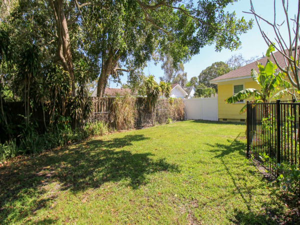 Private Pool Home in Bradenton with 3 Bedrooms