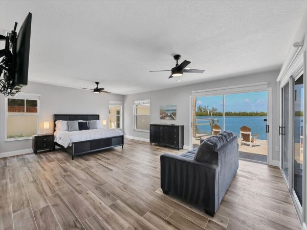 St. Armands Circle Vacation Rental - Lido Key Waterfront Retreat