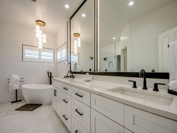 Bayfront Vacation Rental with 6 Bedrooms in Fort Myers
