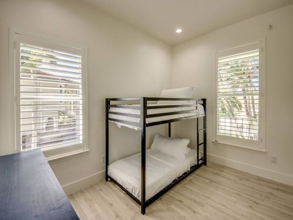 Bayfront Vacation Rental with 6 Bedrooms in Fort Myers