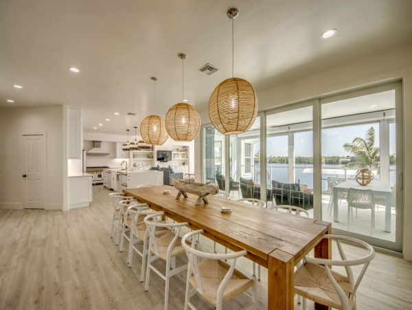 Bayfront Vacation Rental with 6 Bedrooms in Fort Myers