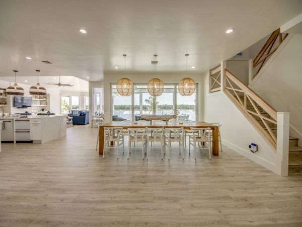 Bayfront Vacation Rental with 6 Bedrooms in Fort Myers