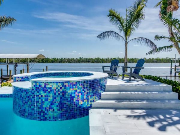 Bayfront Vacation Rental with 6 Bedrooms in Fort Myers