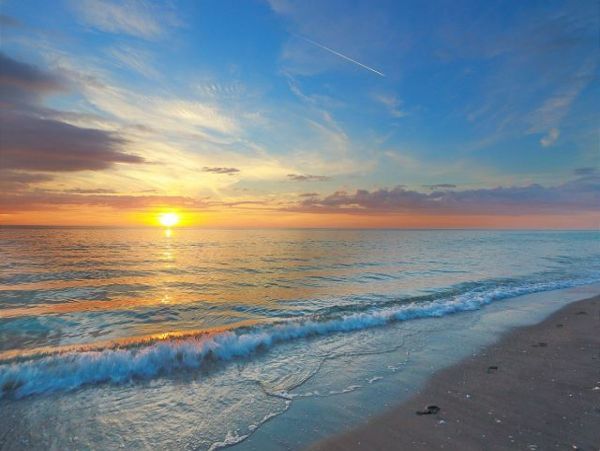 Lovely Beach to Bayside 2 Bedroom Vacation Condo