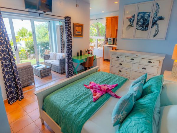 Beachfront Two Bedroom Villa on the Western Shore of Virgin Gorda