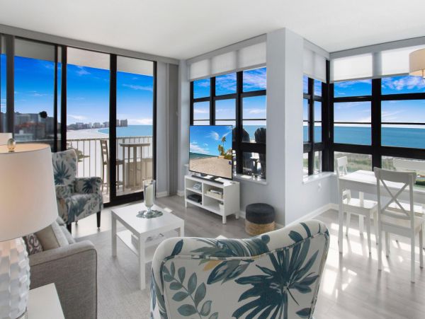 Marco Island Lovely Condo with 2 Bedrooms & Full Ocean Views
