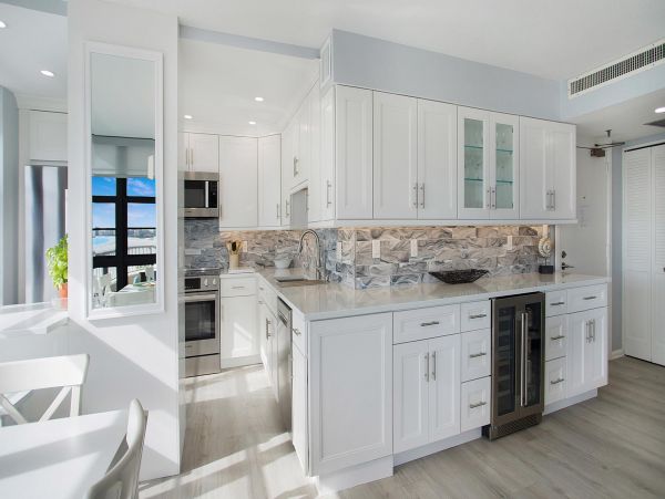 Marco Island Lovely Condo with 2 Bedrooms & Full Ocean Views
