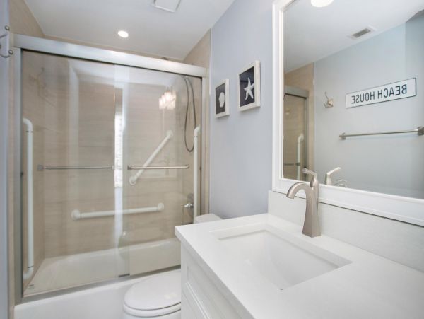 Marco Island Lovely Condo with 2 Bedrooms & Full Ocean Views