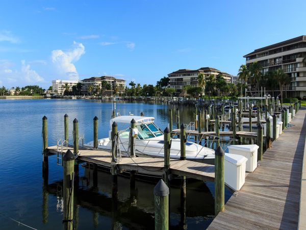 Marco Island Lovely Condo with 2 Bedrooms & Full Ocean Views