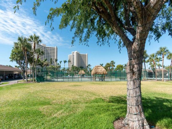 Lovely Marco Island Two Bedroom Vacation Condo