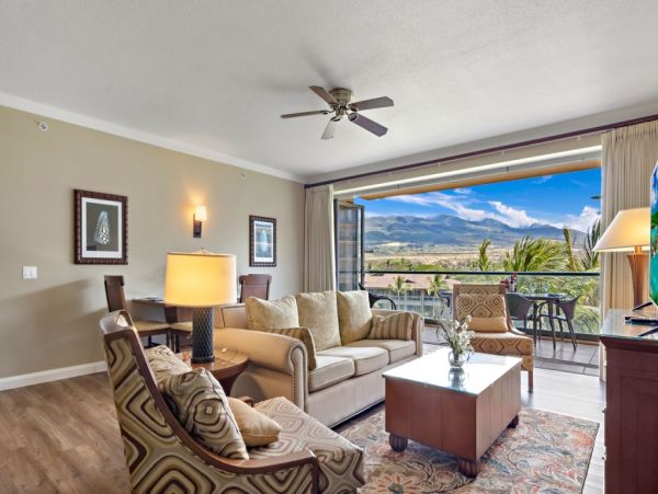 Five Bedroom Maui Oceanfront Luxury
