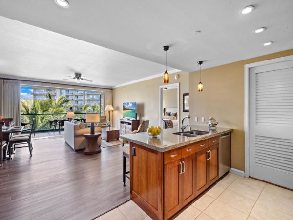 Five Bedroom Maui Oceanfront Luxury