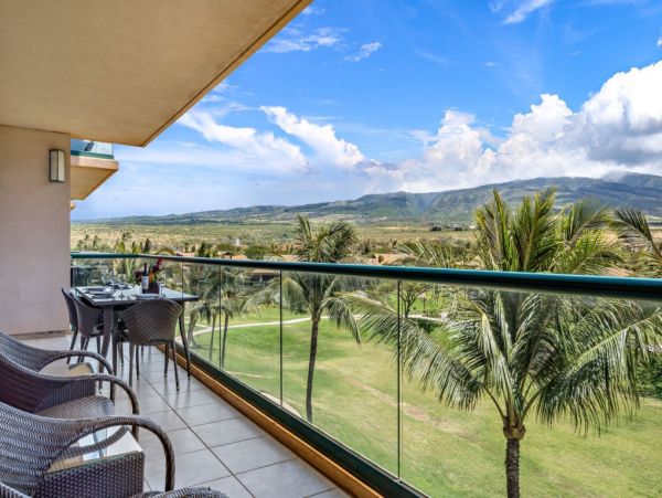 Five Bedroom Maui Oceanfront Luxury