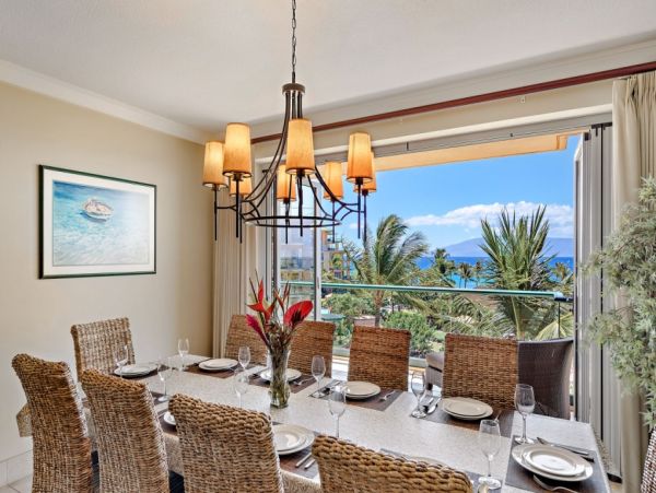Five Bedroom Maui Oceanfront Luxury