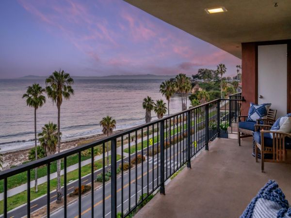 Oceanfront Vacation Condo 2 Bedroom in Santa Barbara