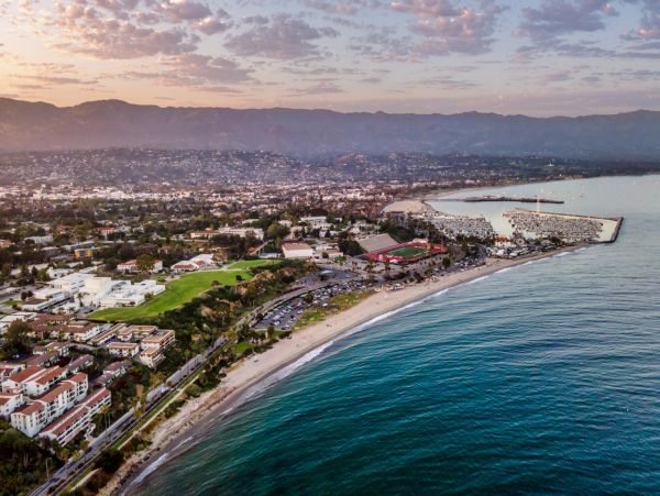 Oceanfront Vacation Condo 2 Bedroom in Santa Barbara