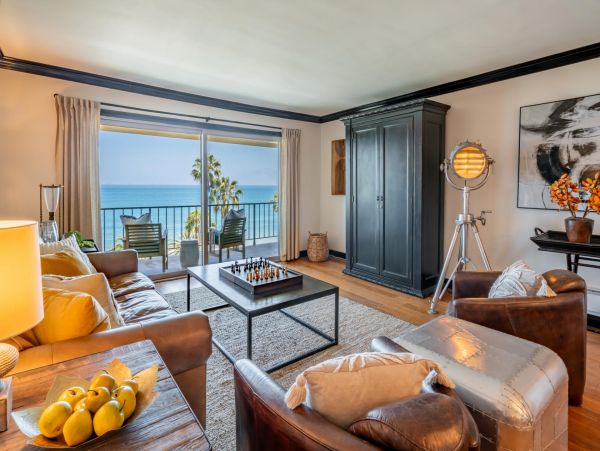 Oceanfront Vacation Condo 2 Bedroom in Santa Barbara