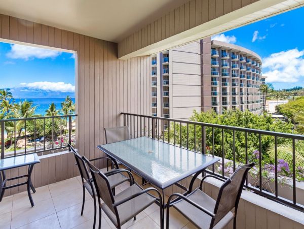 Kaanapali Beach Suites with Ocean Views