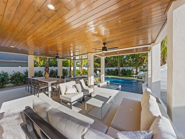 Modern Lido Key Vacation Home Sleeps 12 Guest