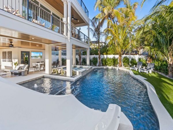 Modern Lido Key Vacation Home Sleeps 12 Guest