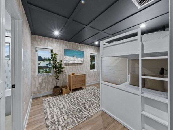 Modern Lido Key Vacation Home Sleeps 12 Guest